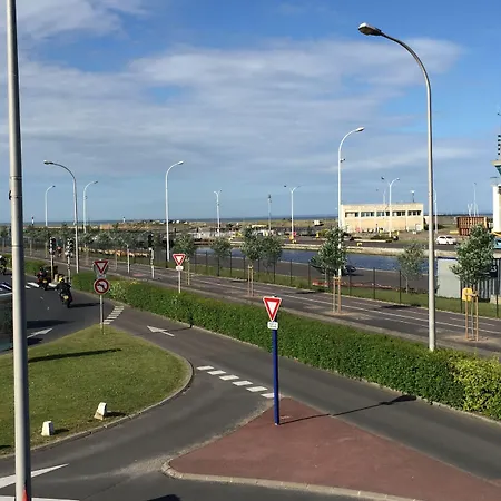 Le Phare 3* Ouistreham