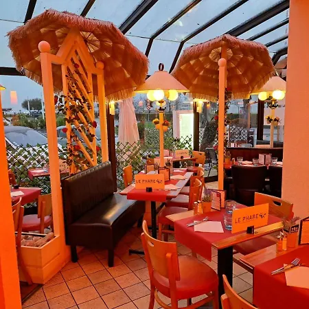 Le Phare Hotel Ouistreham