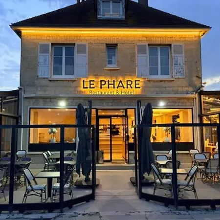 Le Phare Отель Уистреам